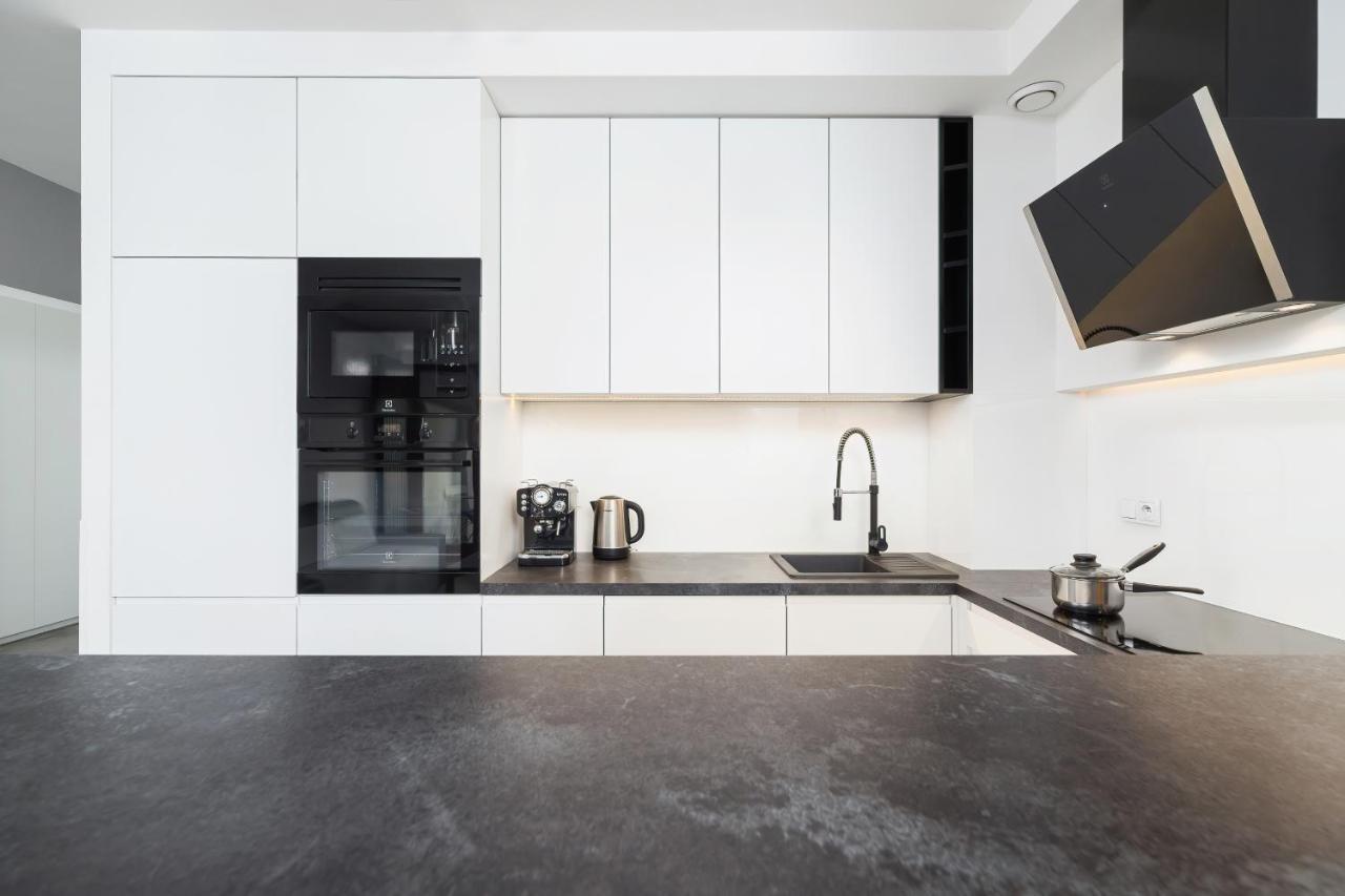 Apartments Harmonica Trynitarska By Noclegi Renters كراكوفيا المظهر الخارجي الصورة